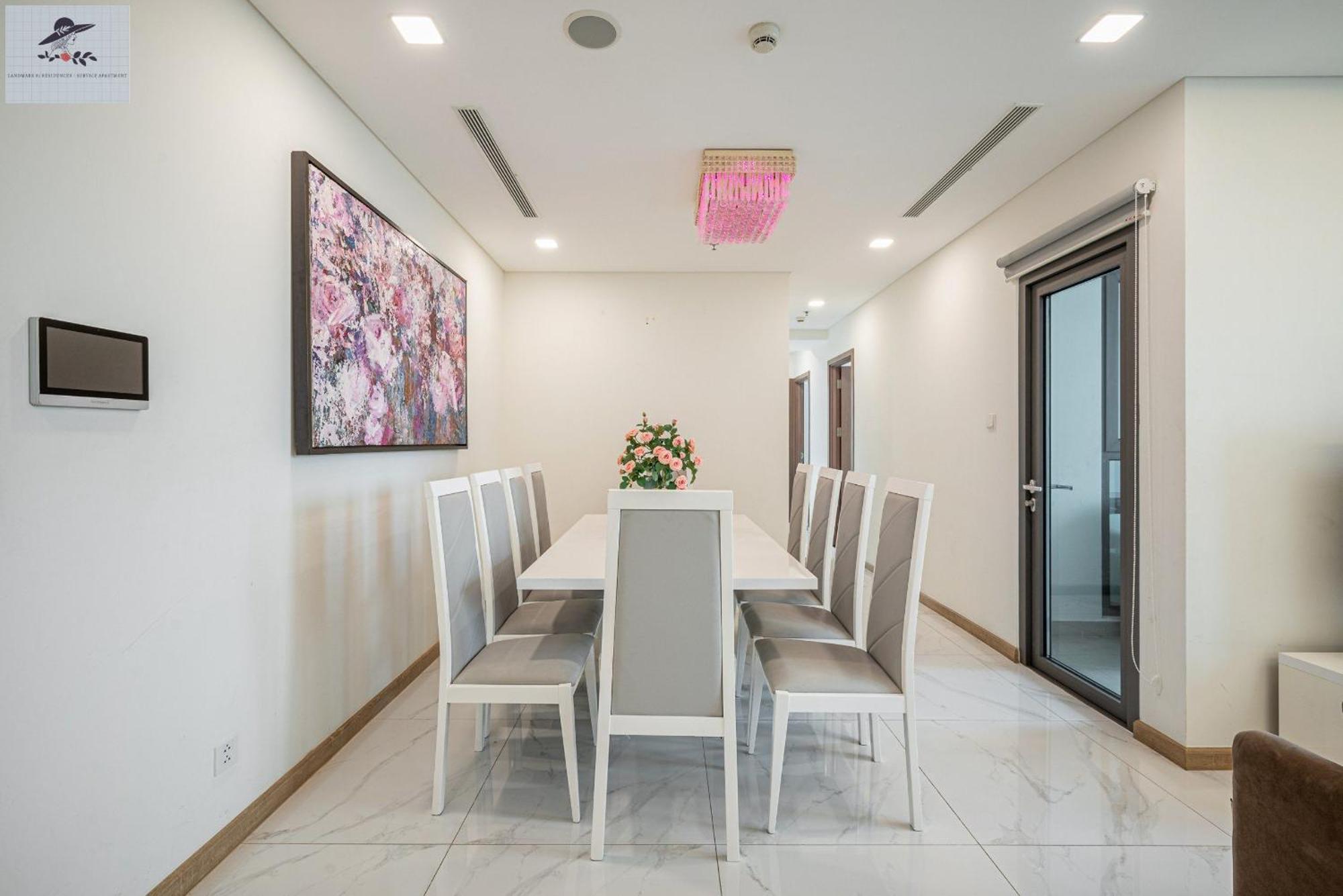 Landmark 81 Residences - Service Apartment Apartment