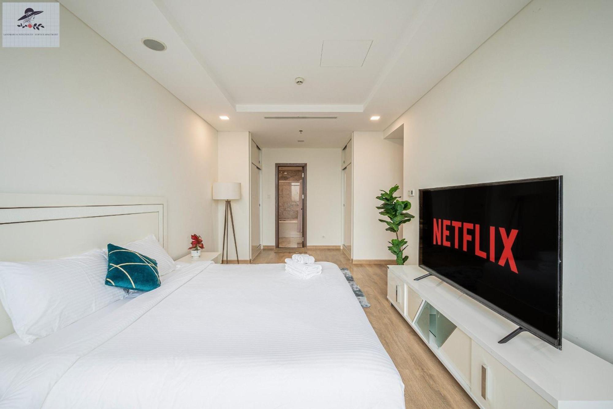 Landmark 81 Residences - Service Apartment